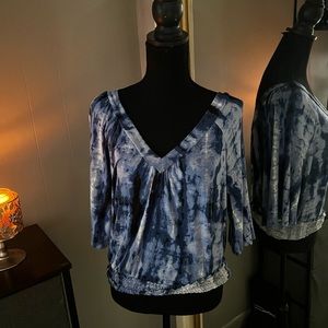 Tie dyed black/blue flouncy top
